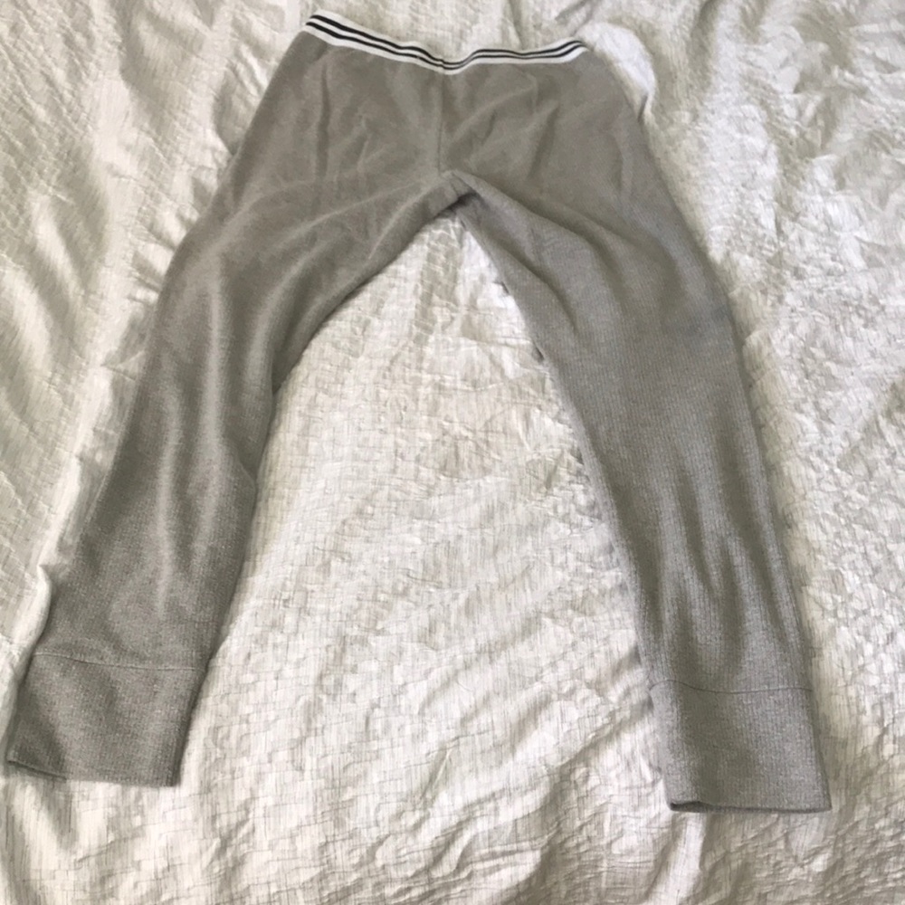 gray pants - Picture 4 of 8